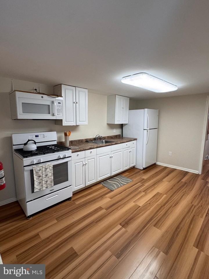17 West St - Photo 6 of 20
