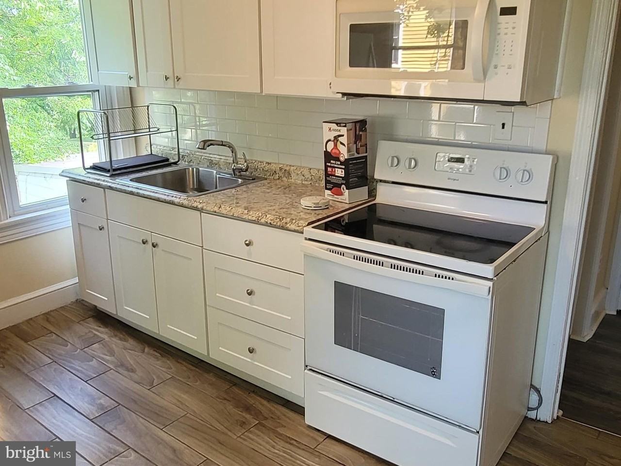 67 Madison Ave #FL2 - Photo 3 of 12