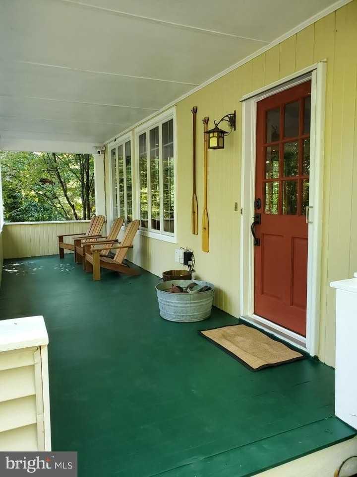 24 Blue Ridge Rd - Photo 3 of 39