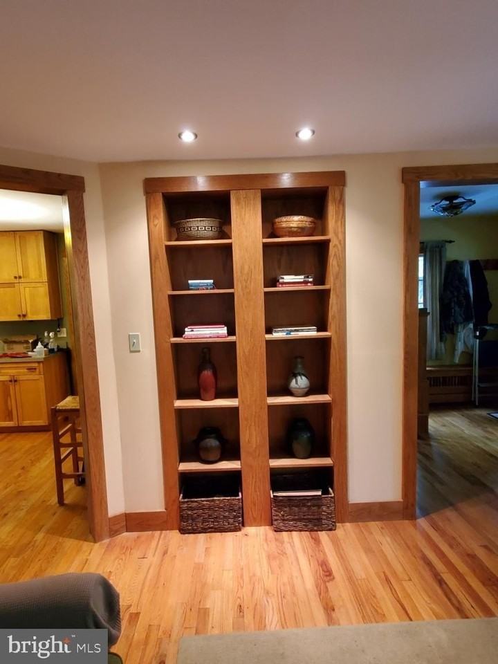 24 Blue Ridge Rd - Photo 7 of 39