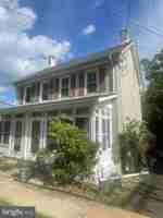 featured image of 230 W Ashland St