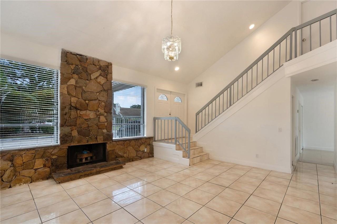 9587 Sw 148th Avenue Cir E - Photo 3 of 8