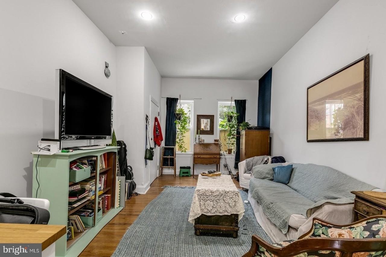 802 S 4th St #1 - Photo 4 of 15