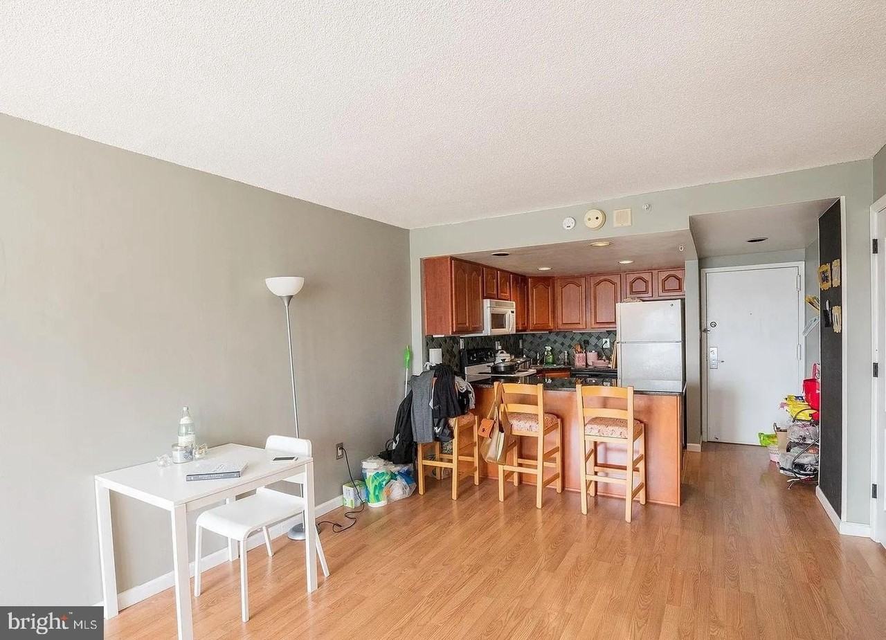 2001 Hamilton St #1916 - Photo 2 of 17