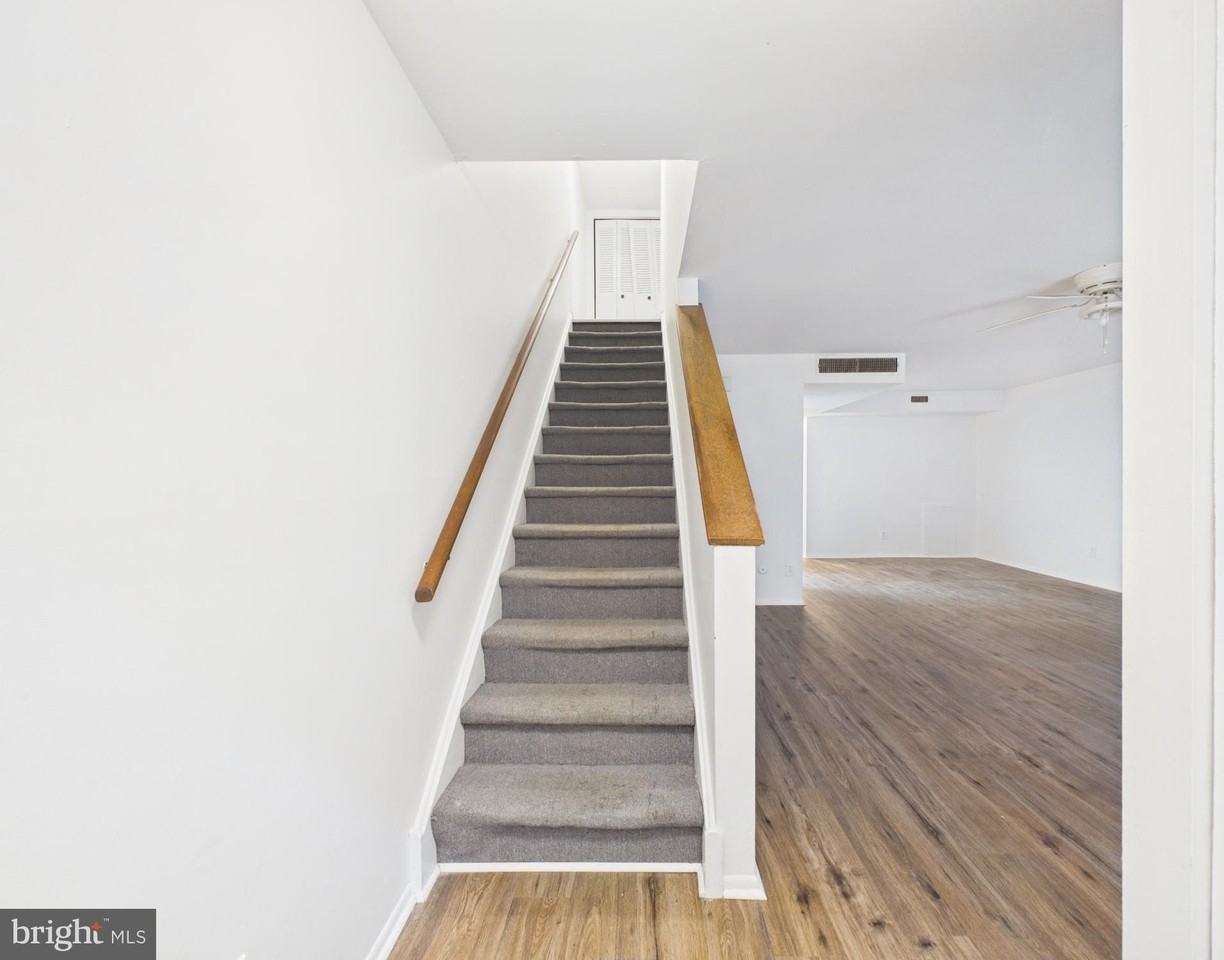 Saint James Ct #1 - Photo 6 of 30