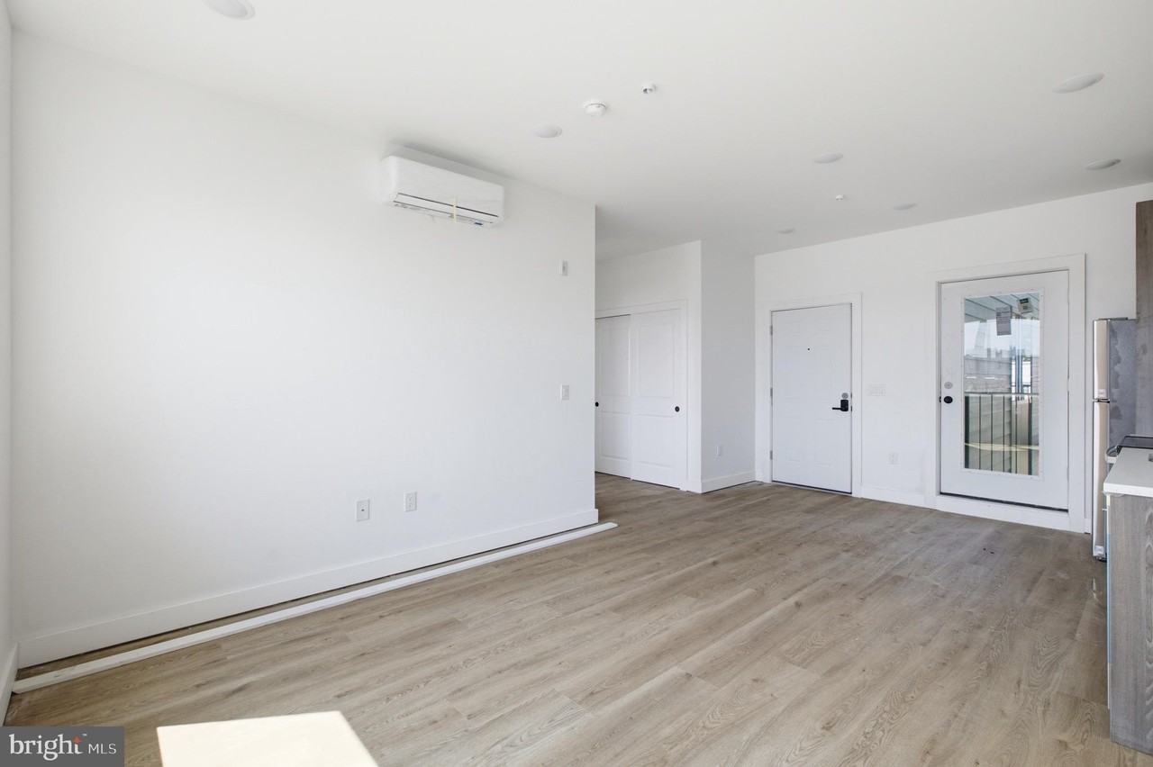 613 N Brooklyn St #12 - Photo 5 of 18