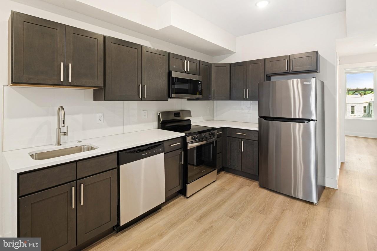 5217 1/2 Warren St #4 - Photo 6 of 13
