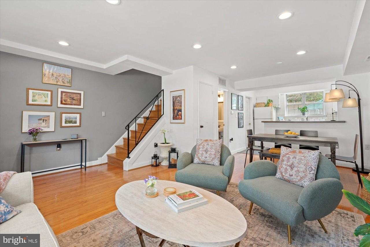 3908 Keller Ave - Photo 6 of 26