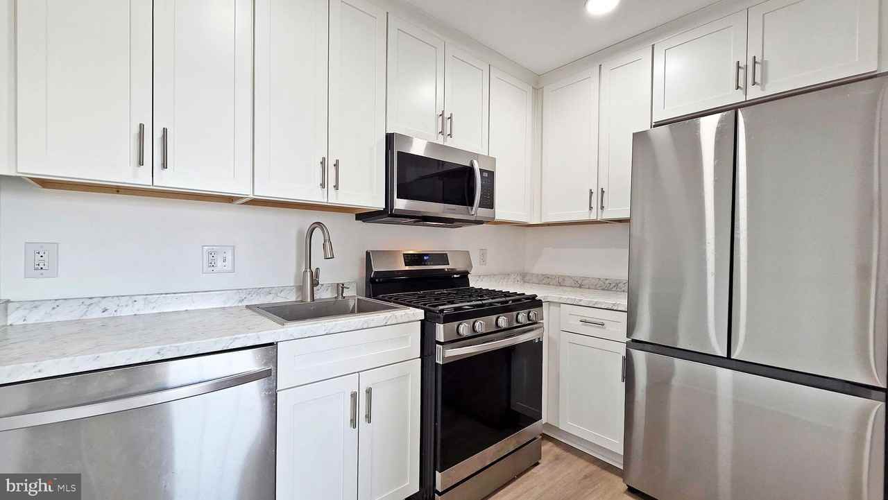 1712 Mount Vernon Ave #E - Photo 4 of 9