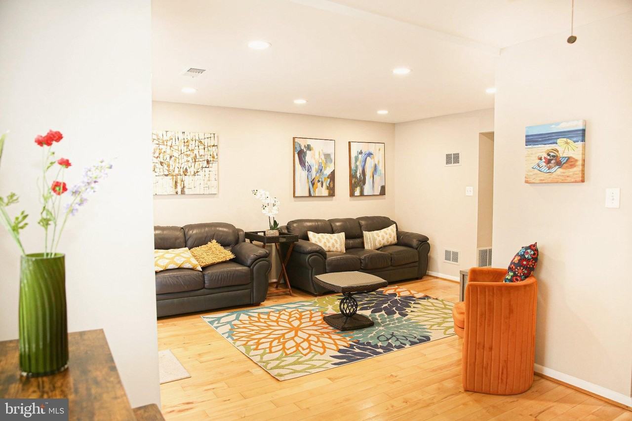 226 S Stevenson Sq - Photo 6 of 39
