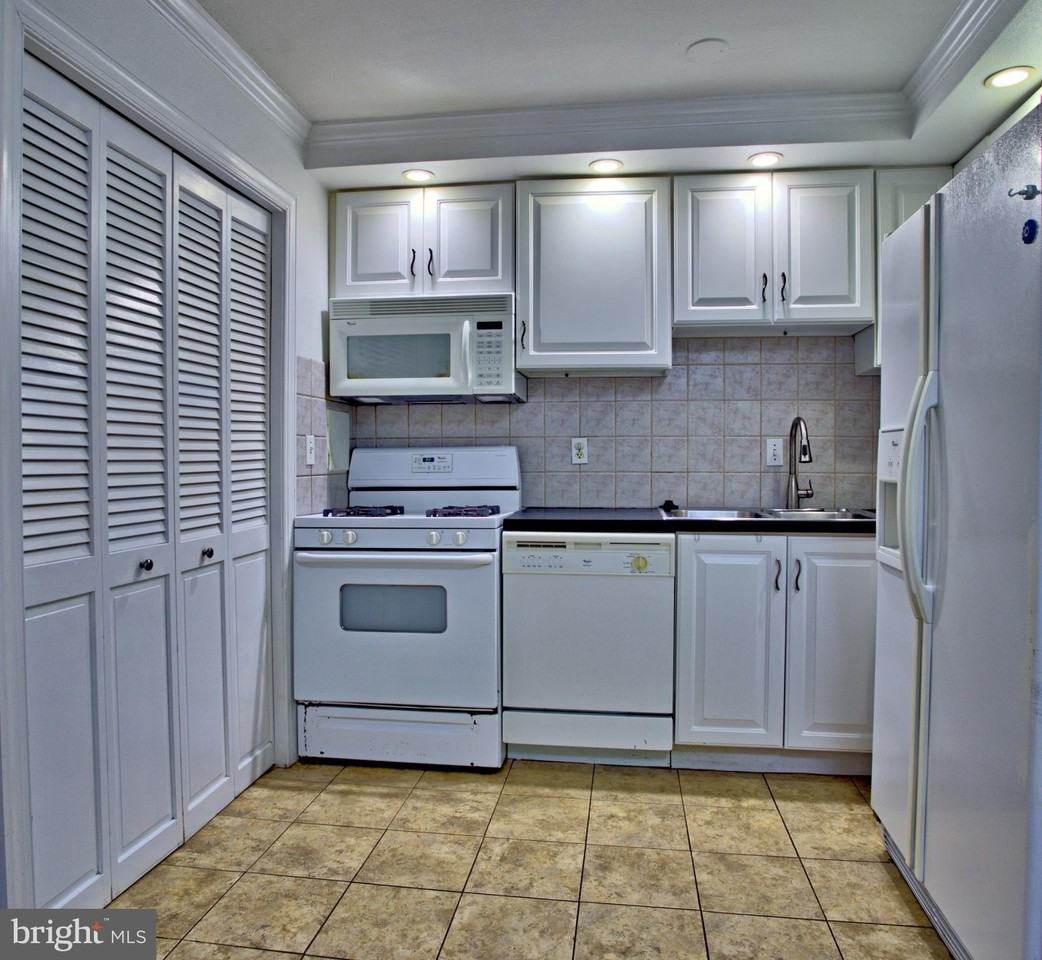 7475 Little River Tpke #101 - Photo 4 of 12