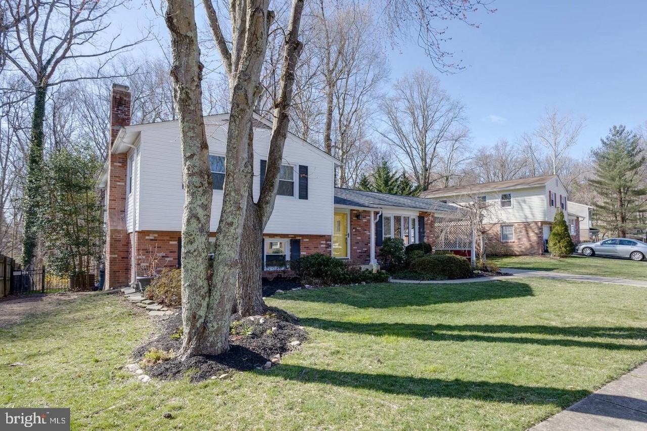 7117 Hadlow Ct - Photo 3 of 36