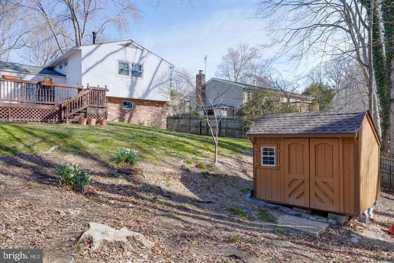 7117 Hadlow Ct - Photo 4 of 36