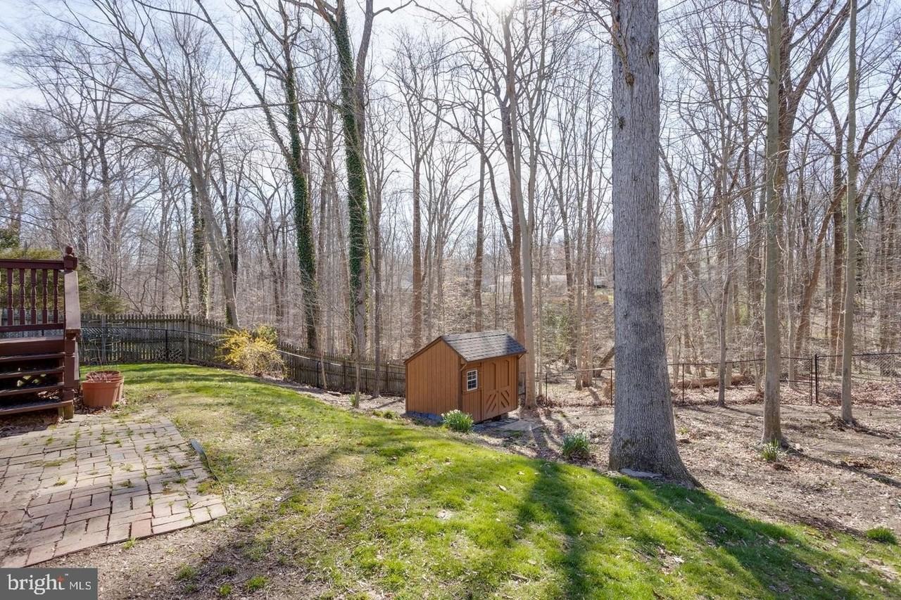 7117 Hadlow Ct - Photo 6 of 36