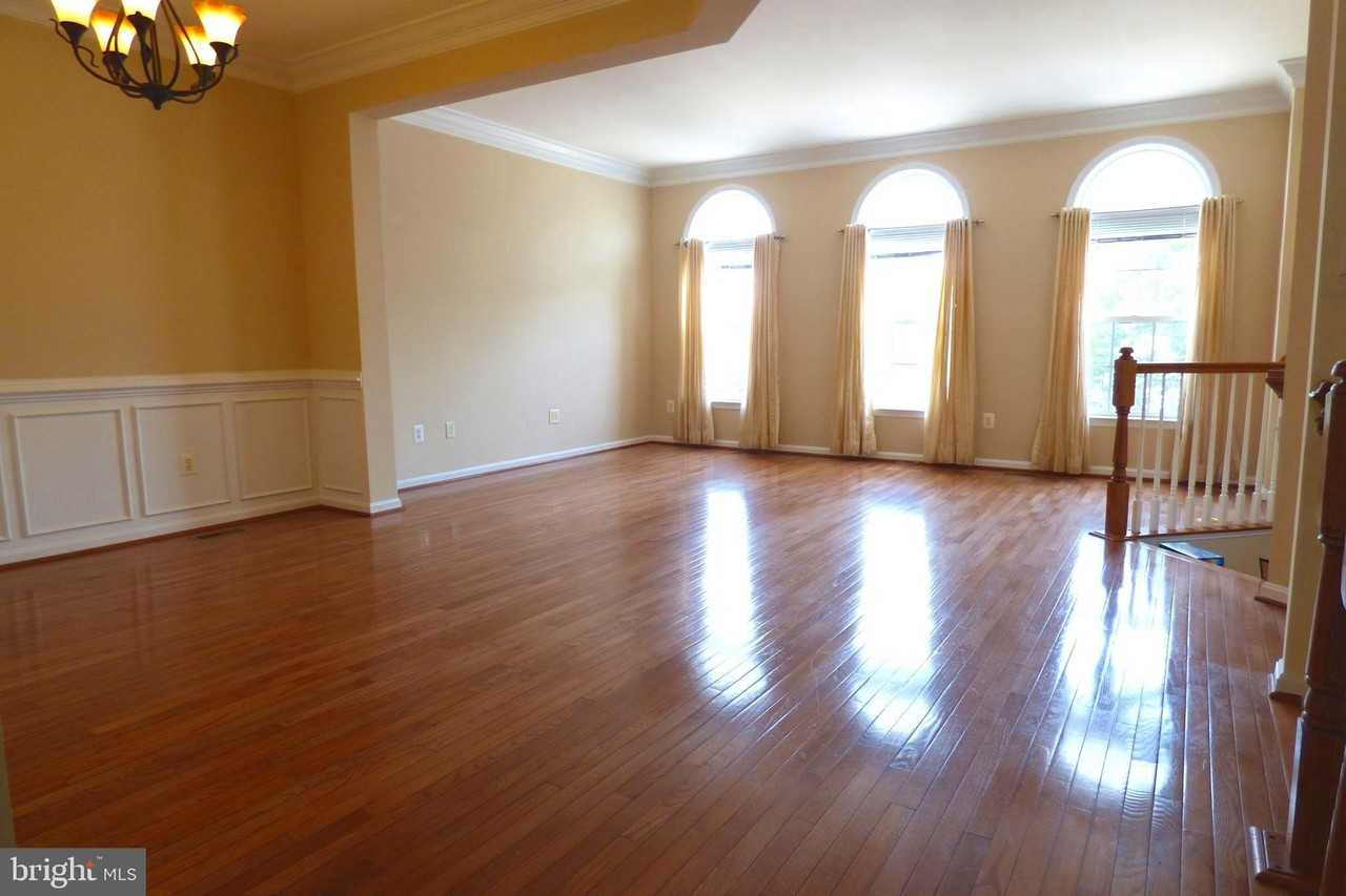 44286 Acushnet Ter - Photo 5 of 30
