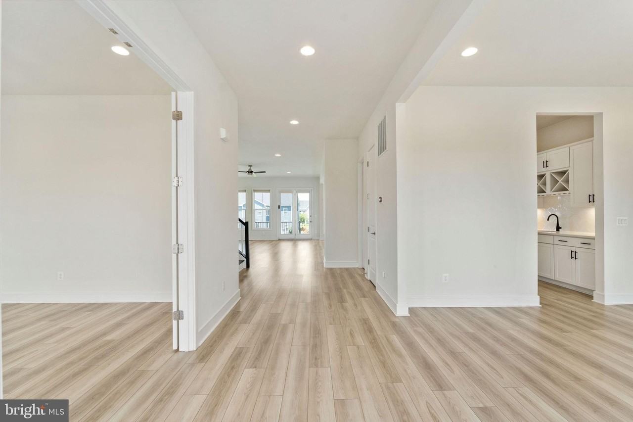 23747 Alton Ridge Pl - Photo 3 of 50