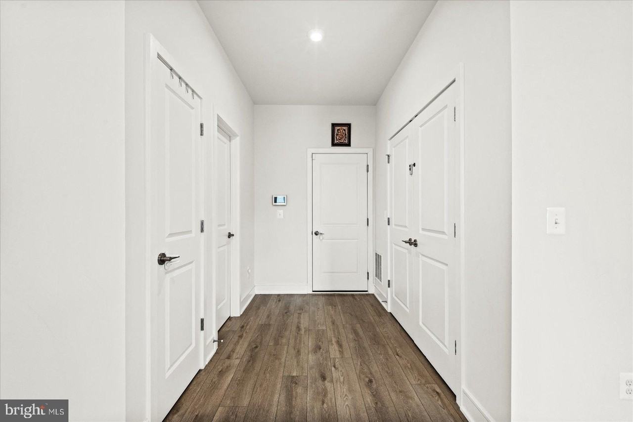 42086 Picasso Sq - Photo 5 of 30
