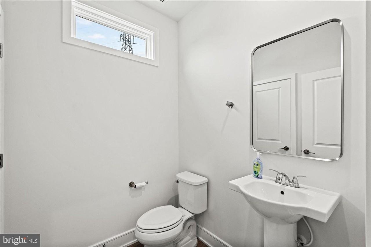 42086 Picasso Sq - Photo 6 of 30
