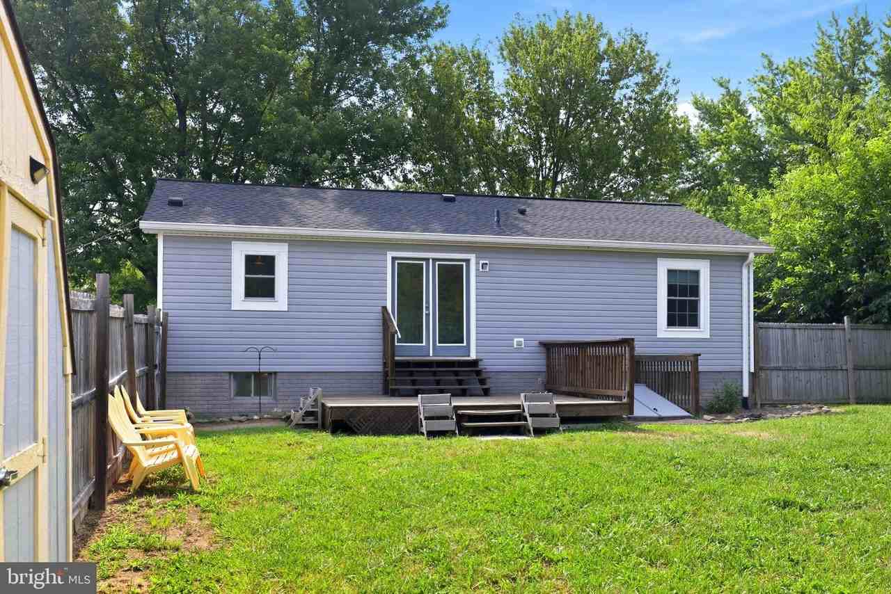 306 Fegan Rd - Photo 7 of 50