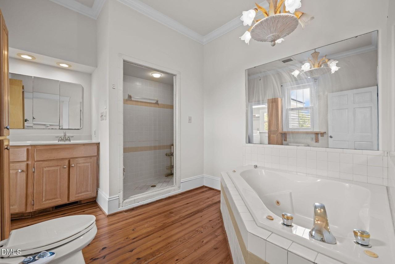 504 Parks Village Rd - Photo 5 of 50