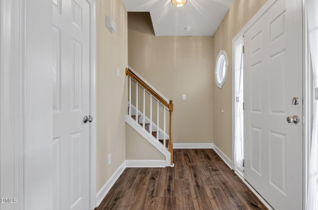 4621 Landover Dale Dr - Photo 6 of 36
