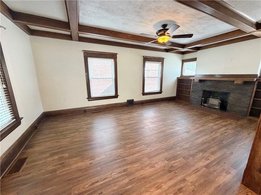 333 Laurel Blvd - Photo 5 of 31