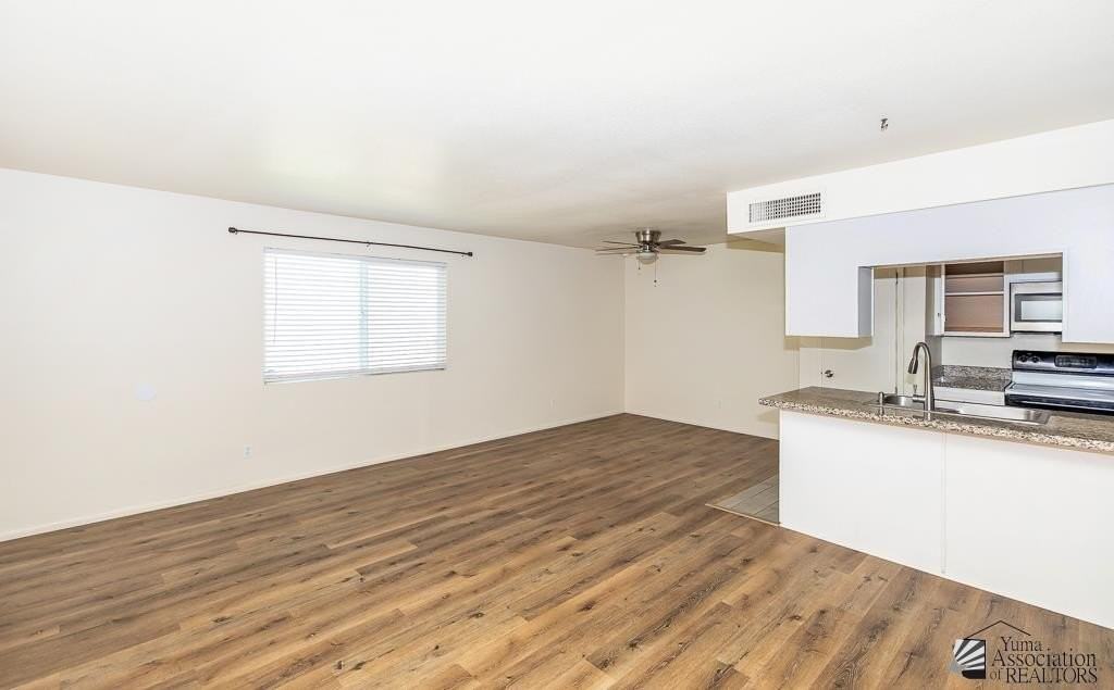 1242 W 20th Pl - Photo 5 of 13
