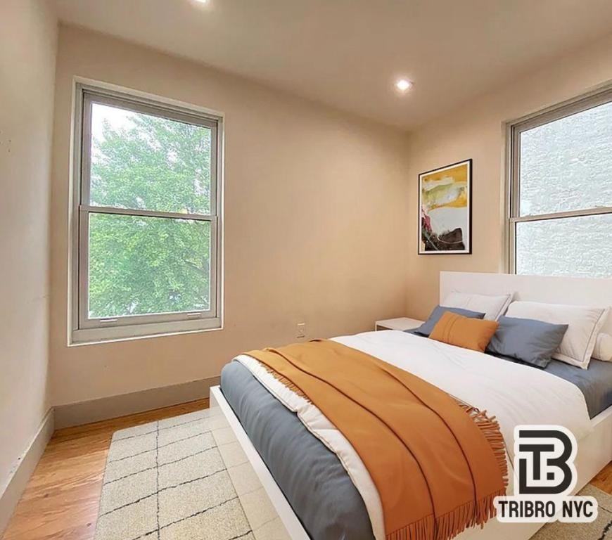 143 Greene Ave - Photo 5 of 6
