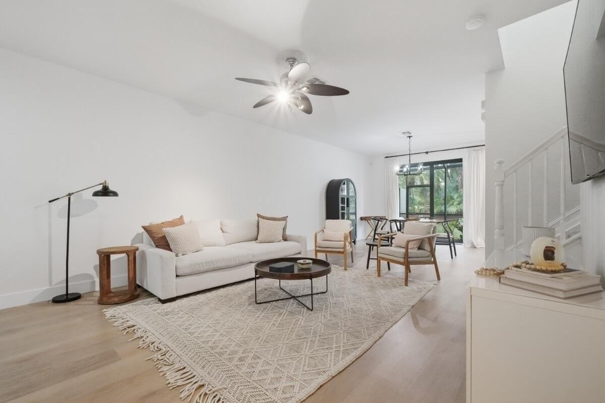 10822 Nw 72nd Pl - Photo 3 of 49