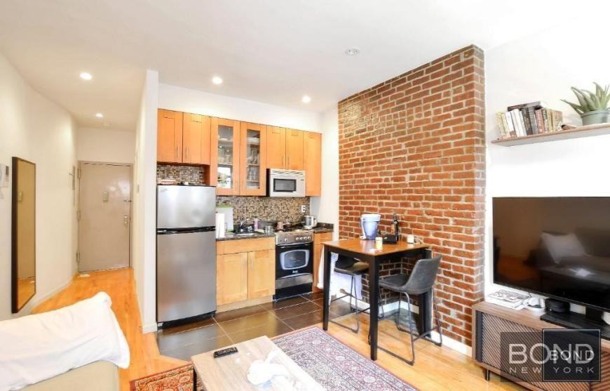 175 Orchard St - Photo 2 of 7