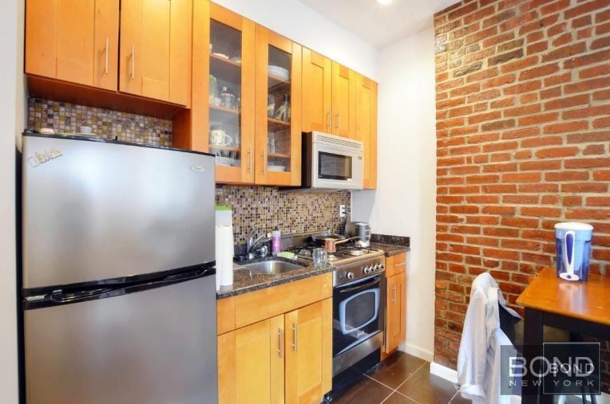 175 Orchard St - Photo 3 of 7