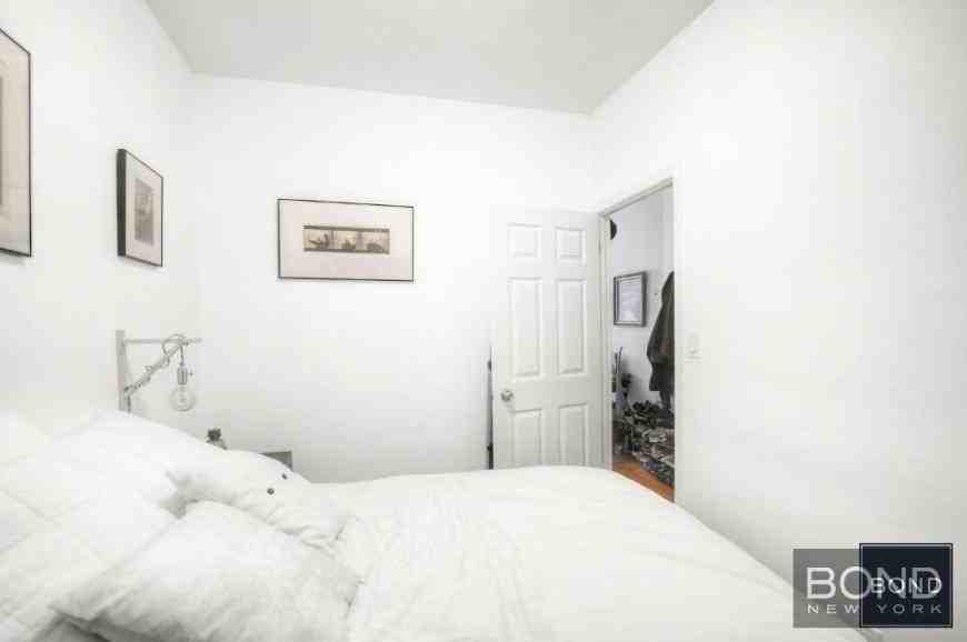 175 Orchard St - Photo 5 of 7