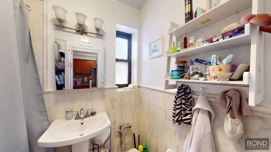 163 W 17th St - Photo 5 of 6