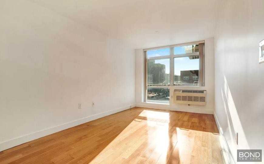 1222 30th Ave - Photo 2 of 4