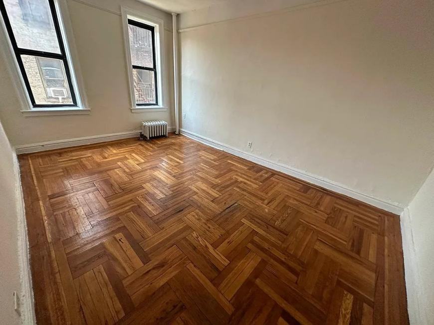 2090 Grand Concourse - Photo 2 of 4