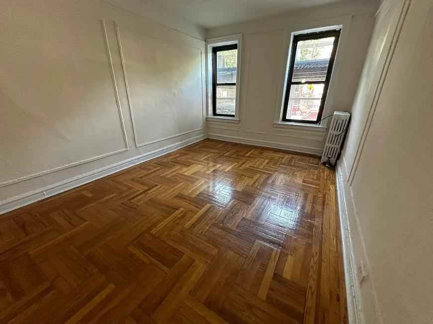 2090 Grand Concourse - Photo 3 of 4