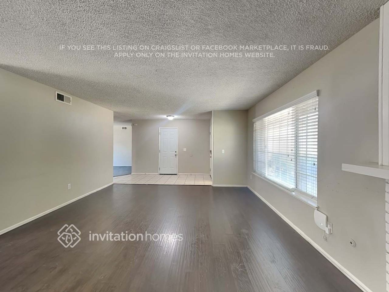27331 Fisher St - Photo 4 of 20