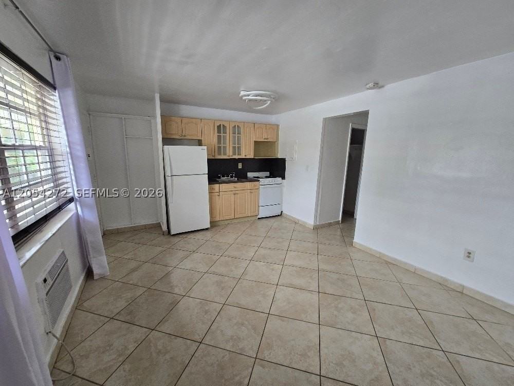 345 Michigan Ave #24