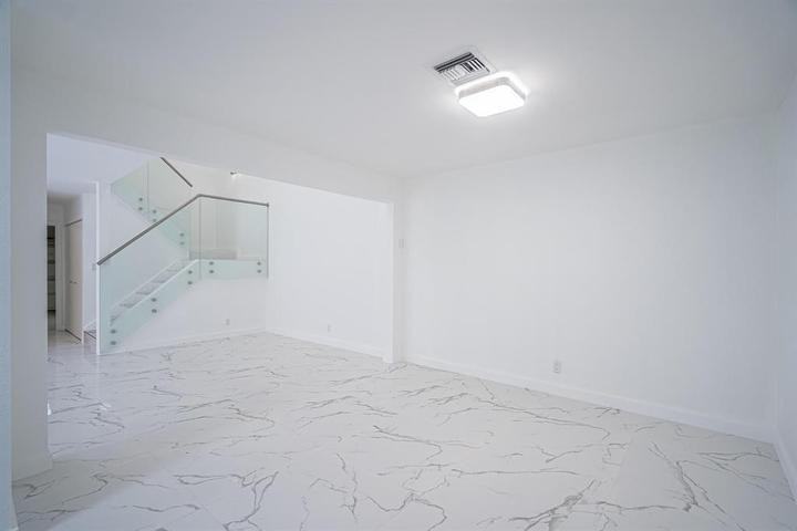 5536 Eton Court - Photo 6 of 8