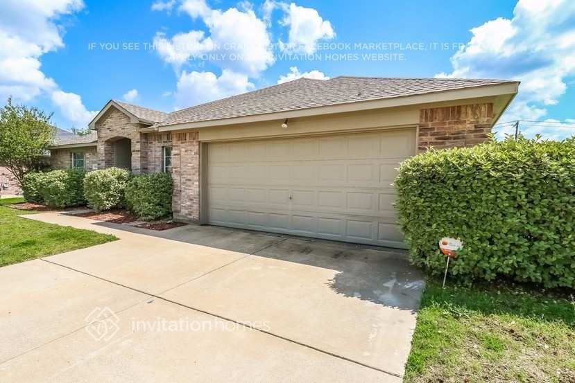 4808 Bluebird Ln - Photo 2 of 26