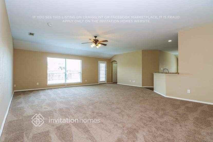 4808 Bluebird Ln - Photo 3 of 26