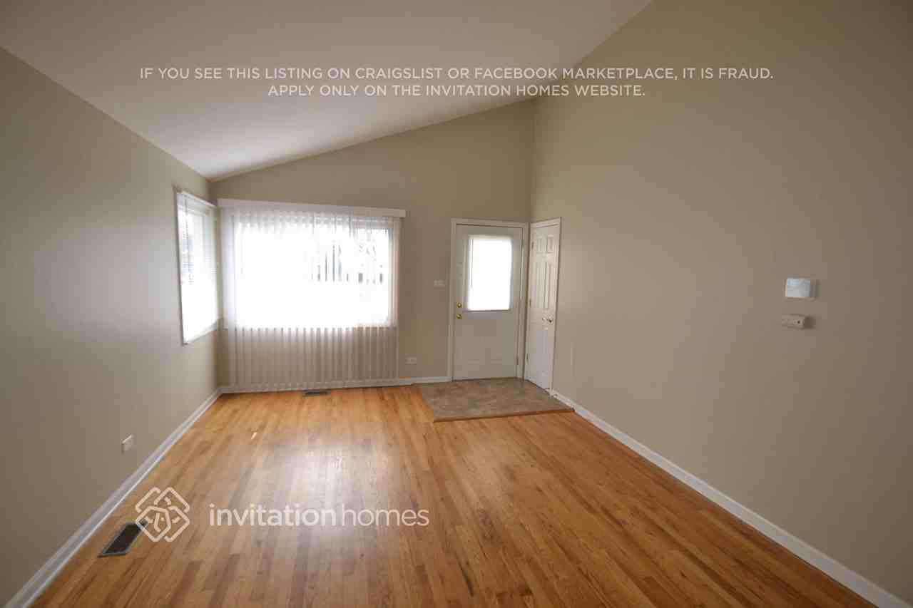 611 N Bierman Ave - Photo 2 of 11