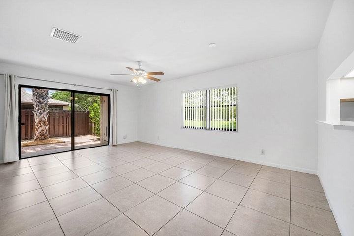 16422 Straw Way - Photo 2 of 8