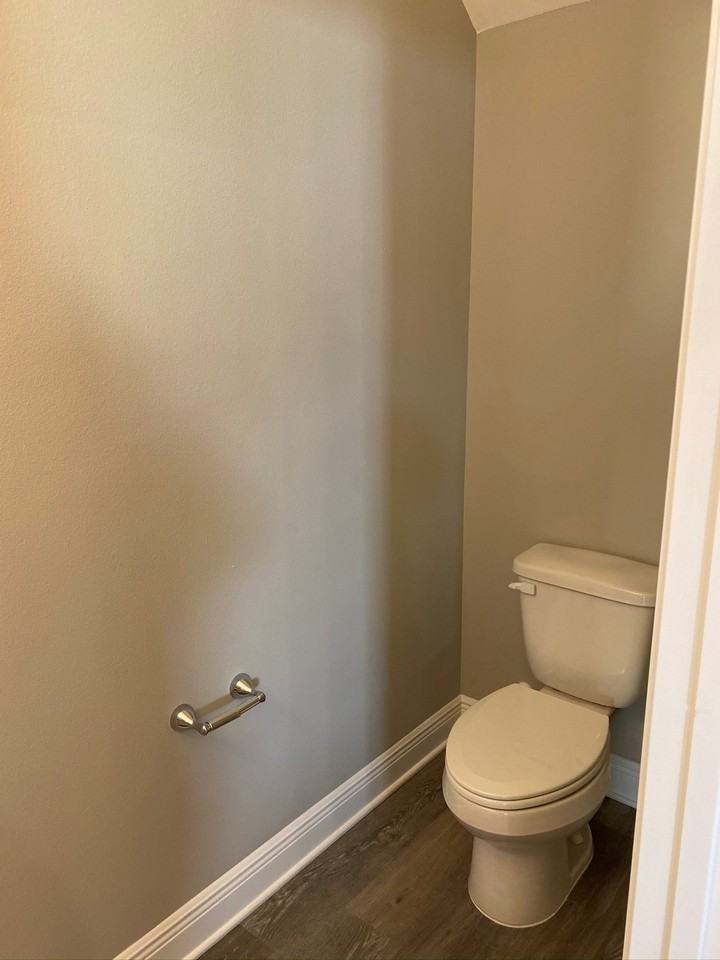 101 Alabama Ave Nw #A - Photo 4 of 25