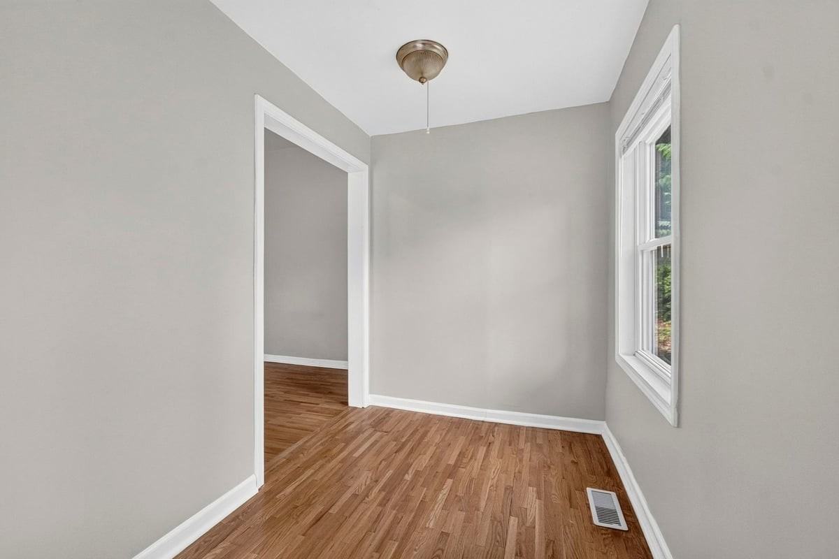 6737 Fyler Ave - Photo 5 of 30