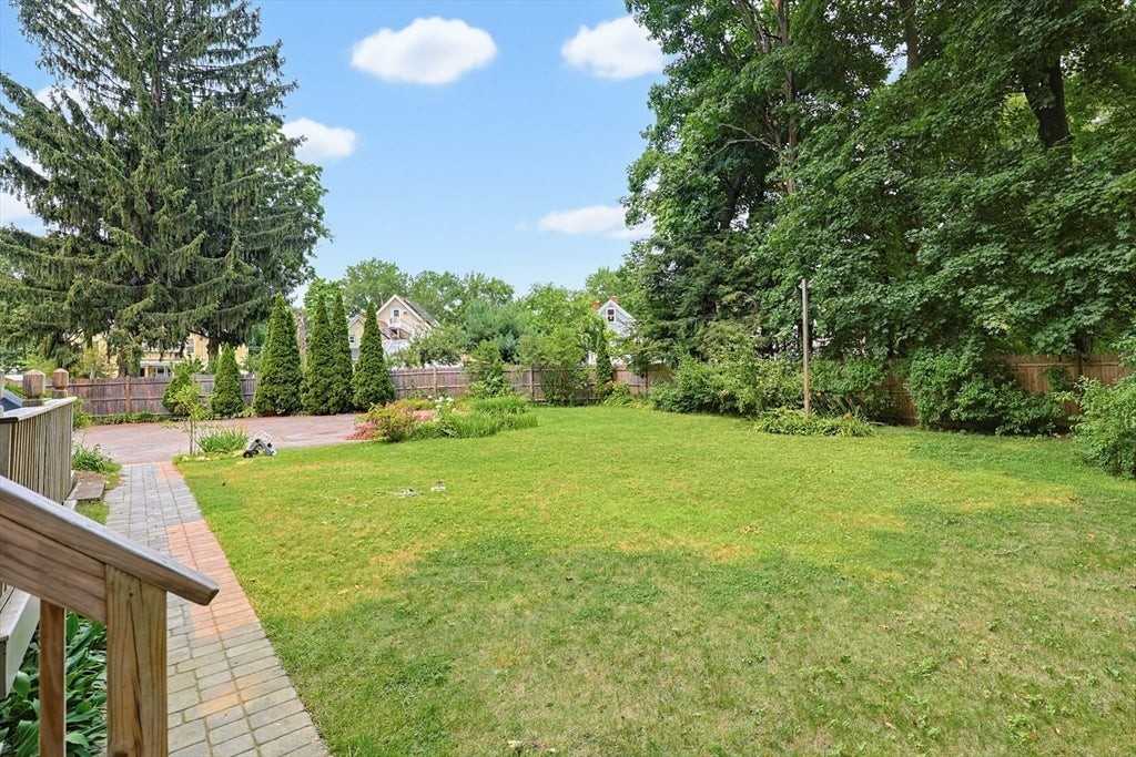 17 Church Ct - Photo 2 of 30