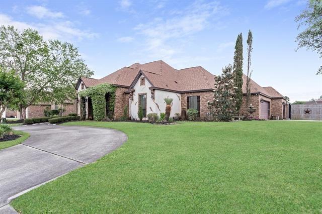 101 Sir Cameron - Photo 2 of 22