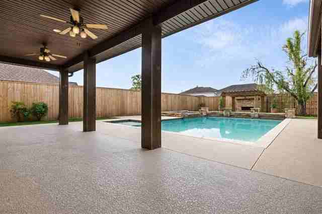 101 Sir Cameron - Photo 6 of 22