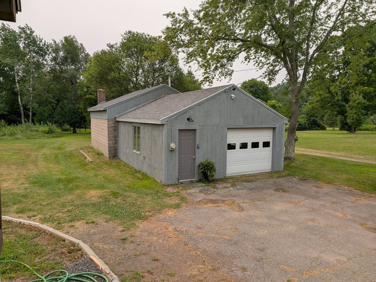 58 Agamenticus Rd - Photo 3 of 32