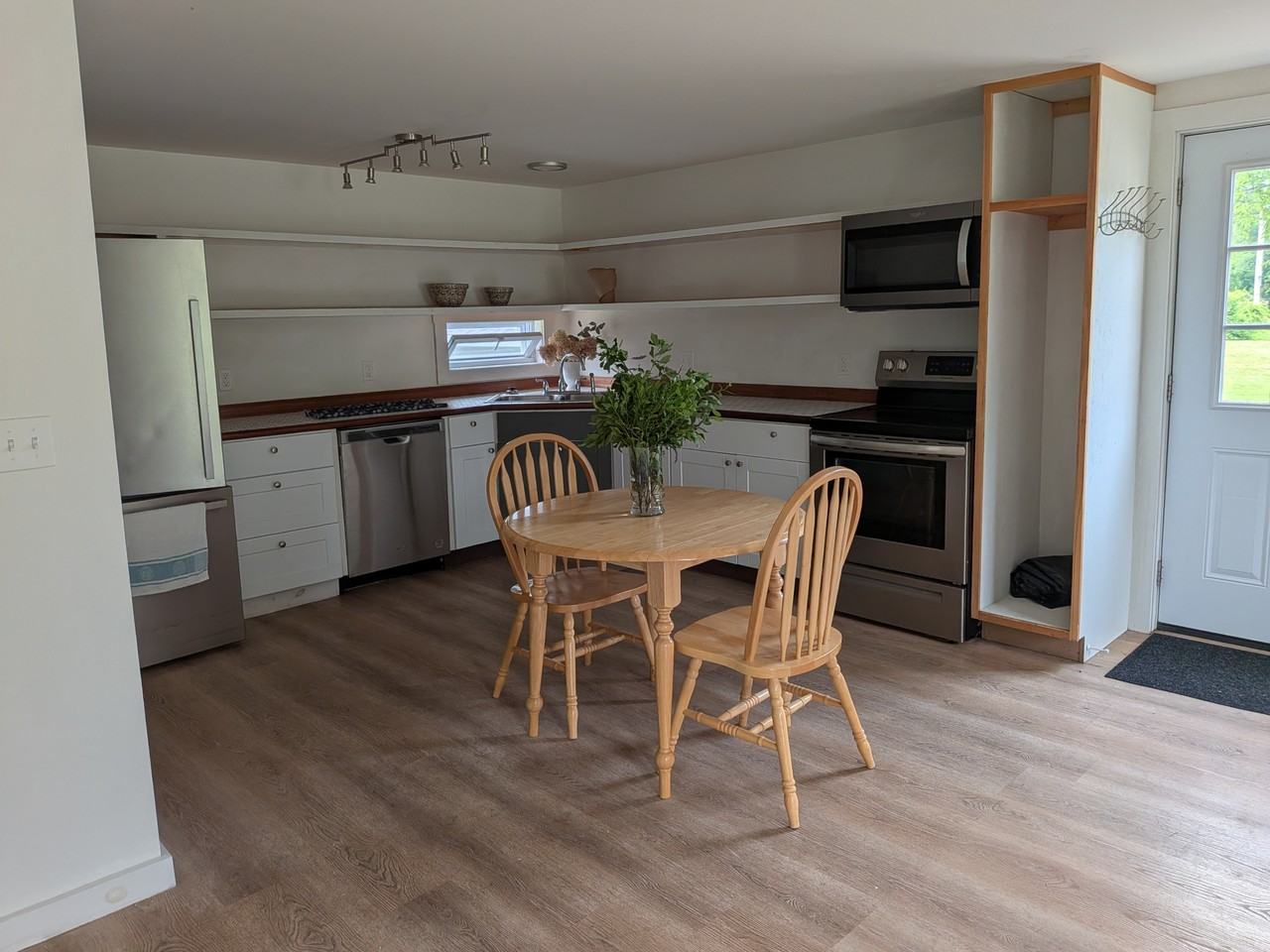 58 Agamenticus Rd - Photo 4 of 32